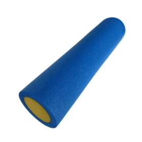 Blå yoga foamroller, cylinderformet, med en gul kerne. Måler 15 x 45 cm. Fra mærket NORGYM.