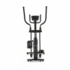 Forfra visning af en Reebok crosstrainer.