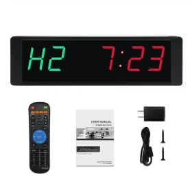 Gym Timer Mini med grøn og rød LED-display, fjernbetjening, brugervejledning, oplader, kabel og skruer.