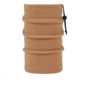 Brun halsedisse i blødt fleece med justerbar snøre og rynker for komfort og isolering.