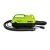 Grøn og sort elektrisk pumpe fra Jobe med håndtag og slange til oppustning af paddleboard, 12V stik.