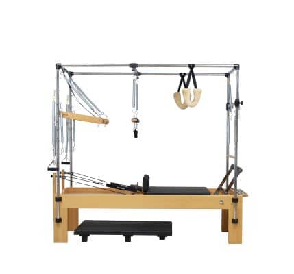 Cadilac reformer Pilatesapparat med træ- og metalramme.
