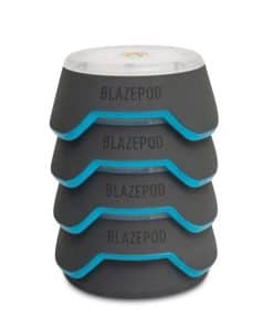 En stabel af BlazePod-enheder.
