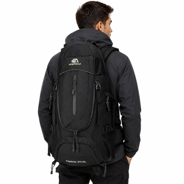 70L backpack med mand