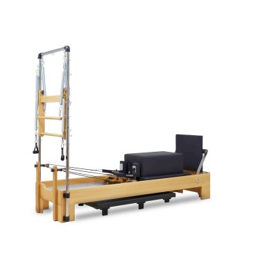 Pilates Tower reformer med træramme og metalstænger