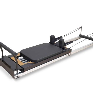 Pilates reformer udstyr